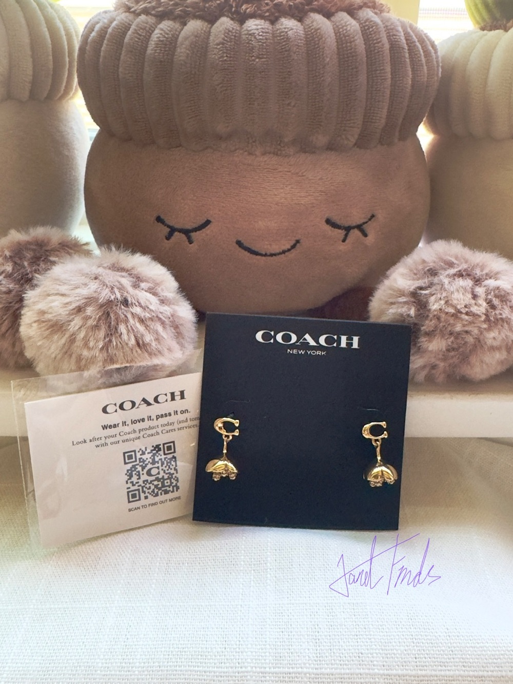 NWT 🌼Coach Signature Gold Flower Drop Earrings with Crystals